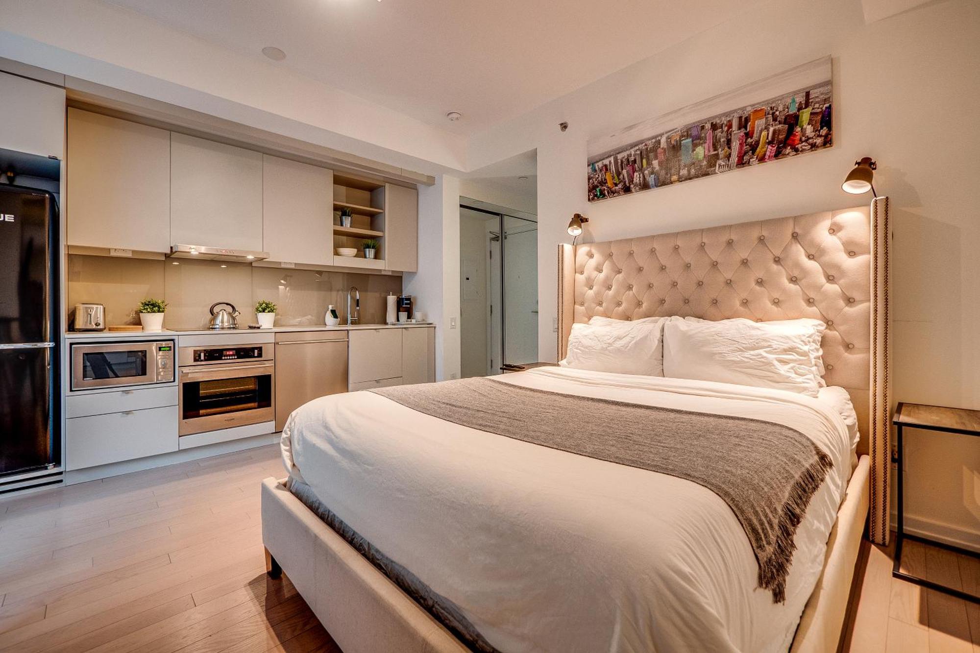 Modern Suite On Peter St - City View تورونتو المظهر الخارجي الصورة
